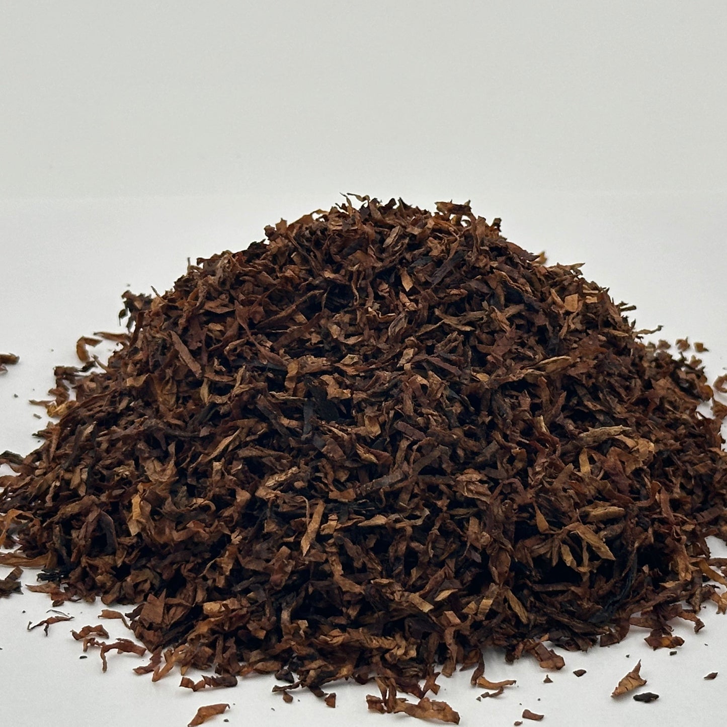 Alborg Pipe Tobacco - Cigar Titan