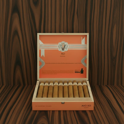 AVO XO Maestoso open box of cigars - Cigar Titan