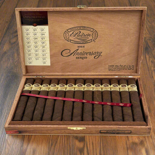 Padron 1964 Anniversary Series Diplomatico Maduro Open box of cigars